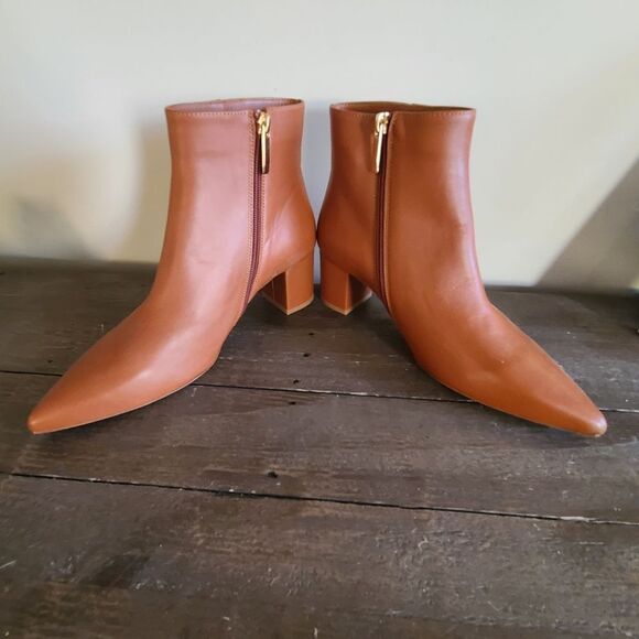 L'AGENCE Women's Jeanne II Pointed Toe Bootie in Luggage Brown New Size 39 - Picture 3 of 7